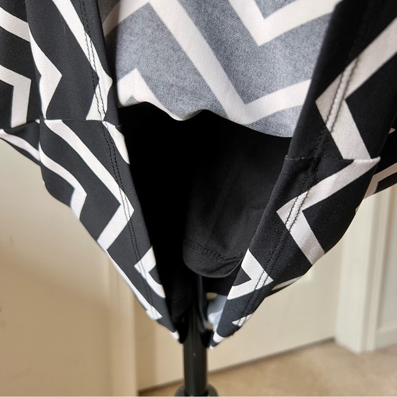 ANN TAYLOR Chevron Print Jersey Knit Side Tie Dress—SZ. XS - Picture 4 of 15